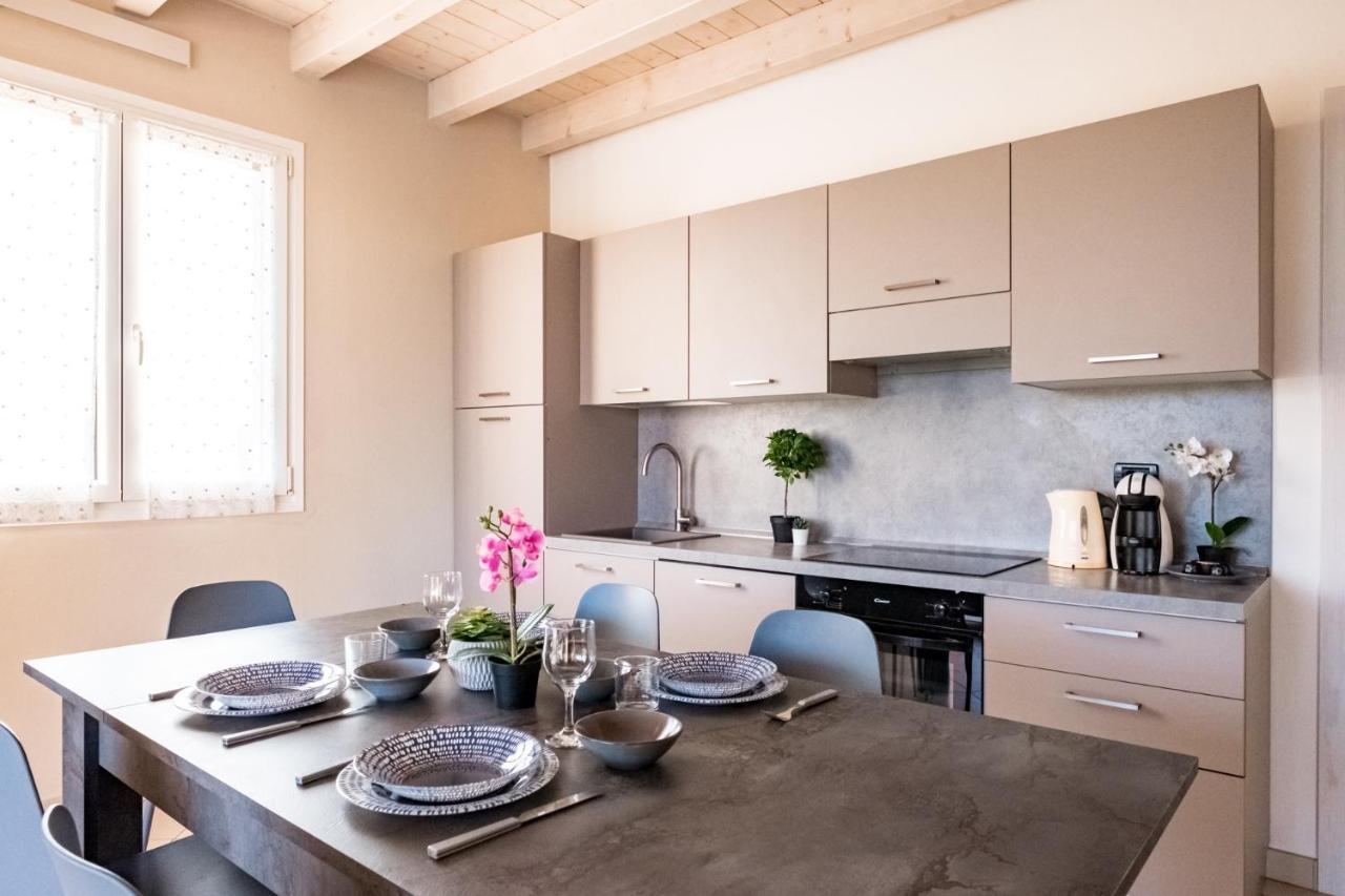 Residenza Oleandro Apartment Desenzano del Garda Bagian luar foto