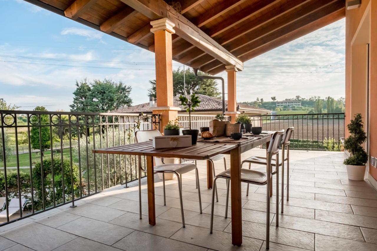 Residenza Oleandro Apartment Desenzano del Garda Bagian luar foto