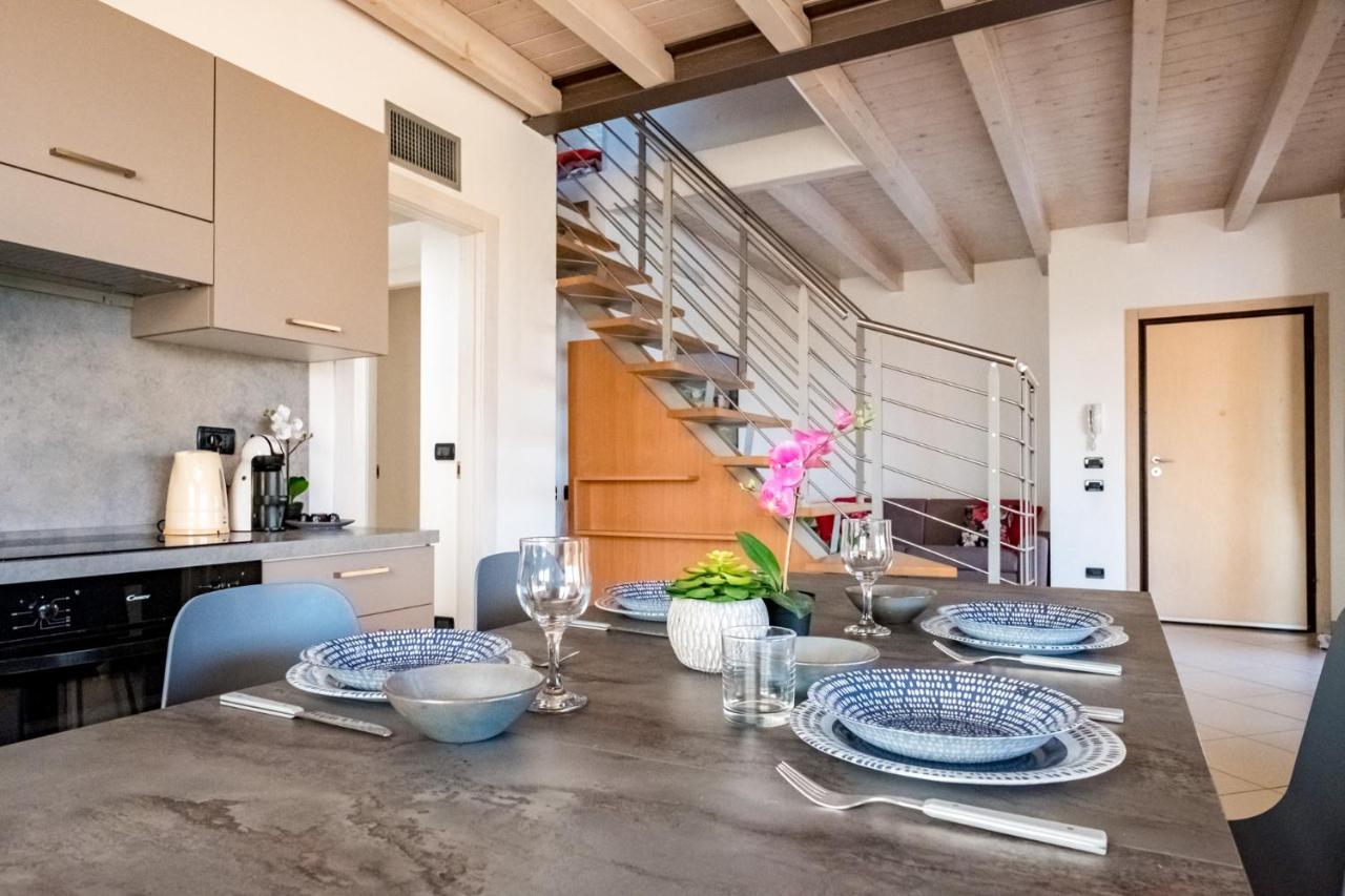 Residenza Oleandro Apartment Desenzano del Garda Bagian luar foto