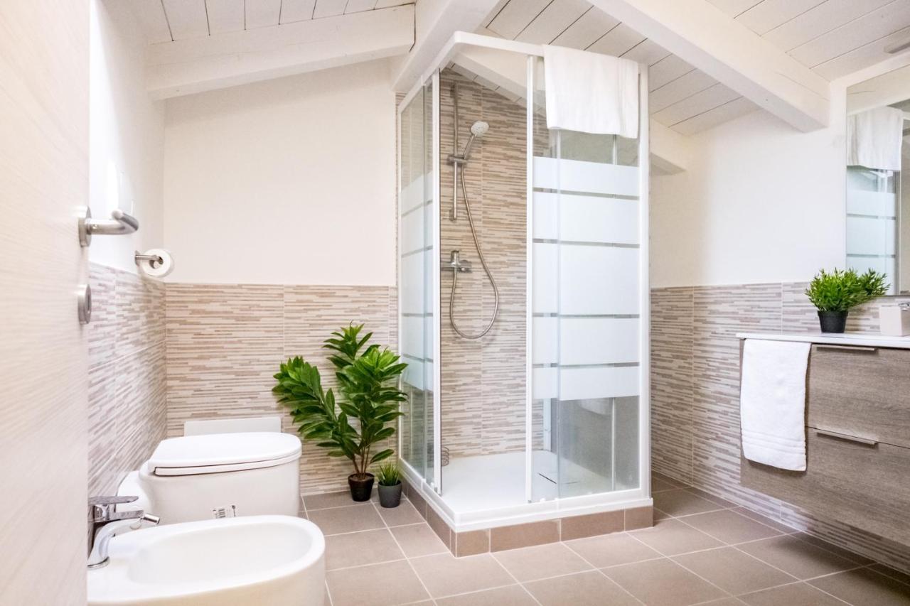 Residenza Oleandro Apartment Desenzano del Garda Bagian luar foto